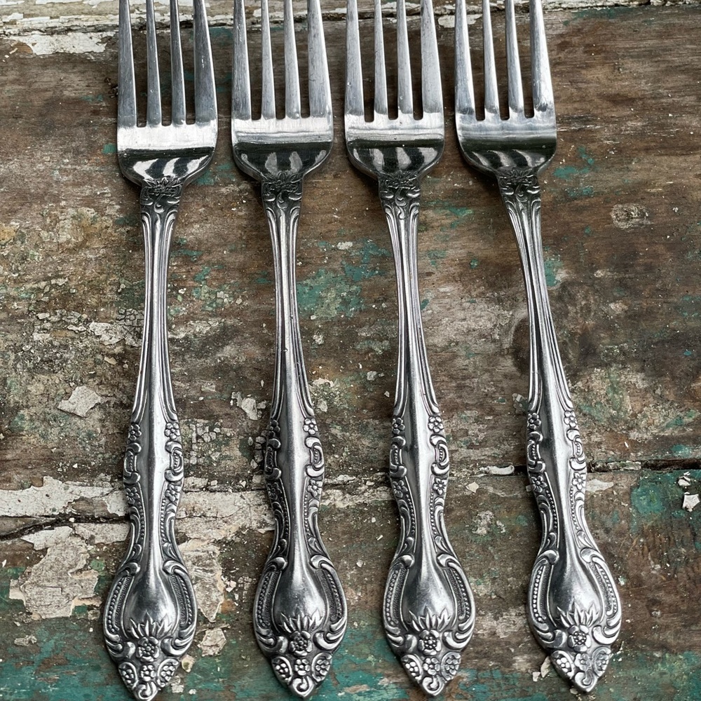 Rogers silver ornate flatware dinner Forks stainless vintage set of 4